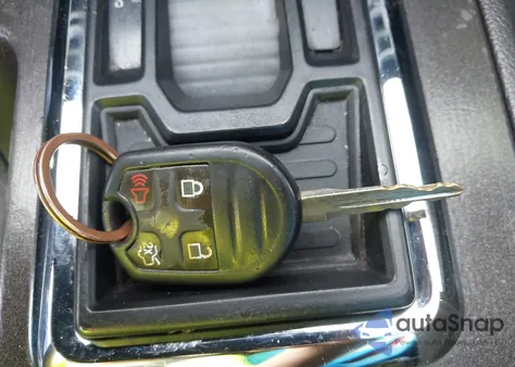 2014 Ford Mustang V6 z USA, uszkodzony, nr VIN 1ZVBP8AM8E5258360